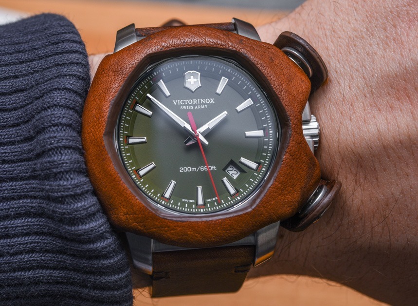 Victorinox-Swiss-Army-INOX-Watches-2015-aBlogtoWatch-109
